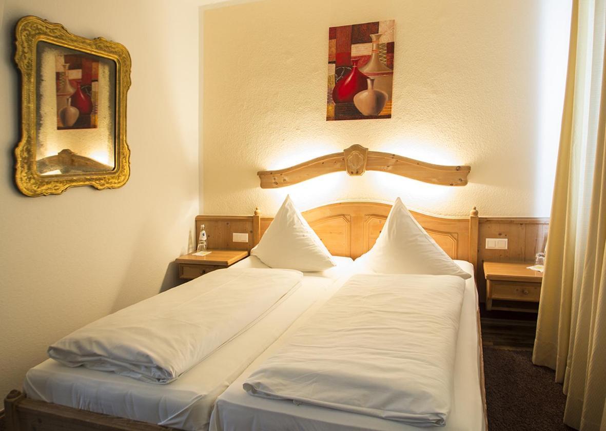 Hotel Schlee Hohenschaftlarn Room photo