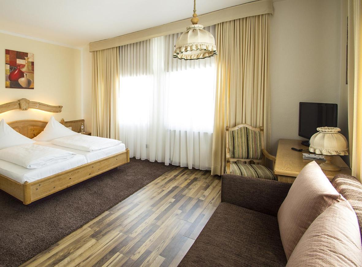 Hotel Schlee Hohenschaftlarn Room photo