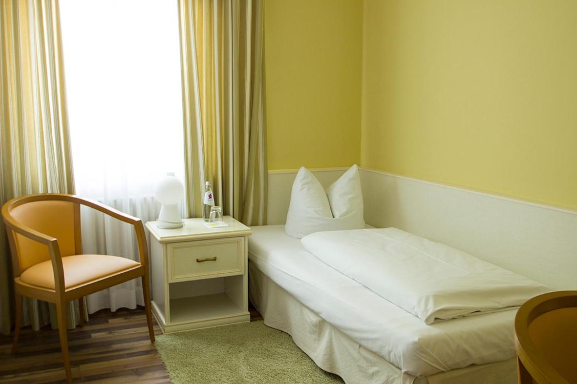 Hotel Schlee Hohenschaftlarn Room photo
